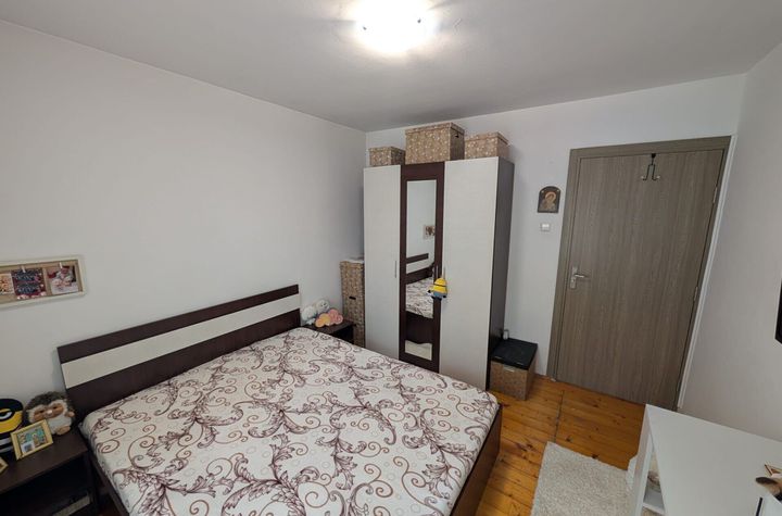 Apartament de 4 Camere Spațios în Cartierul Rahova, Vasile Croitoru anunturi imobiliare Bucuresti