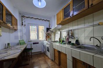 Apartament 2 camere de vanzare 1 MAI - Dolj anunturi imobiliare Dolj