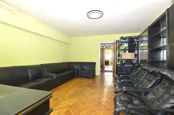 Apartament 3 camere de vanzare DECEBAL - Bucuresti anunturi imobiliare Bucuresti
