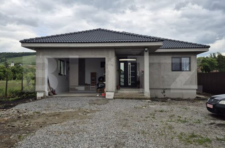 Casă - 4 camere de vanzare ERNEI - Mures anunturi imobiliare Mures