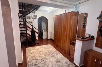 Apartament 4 camere de vanzare SARARI - Dolj anunturi imobiliare Dolj