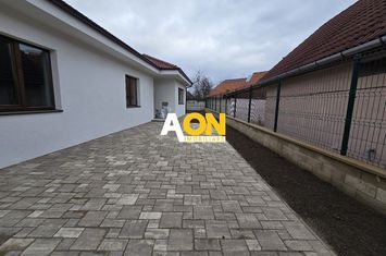 Casa Individuala 4 Camere 2 Bai, 400mp Teren Zona Barabant anunturi imobiliare Alba