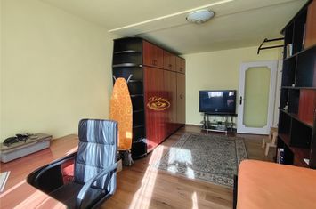 Apartament 4 camere de vanzare CENTRAL - Harghita anunturi imobiliare Harghita