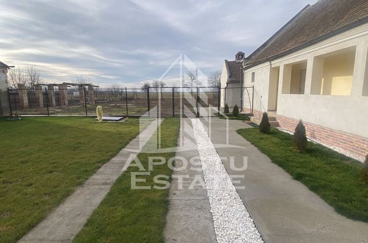 Casa renovată in Bazos cu teren 2413 mp anunturi imobiliare Timis