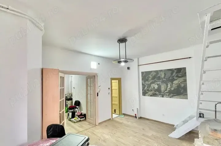 Apartament 5 camere de vanzare VITAN - Bucuresti anunturi imobiliare Bucuresti