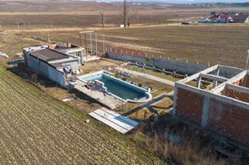 Oportunitate de investitie-Zona de agrement amenajata Voinesti, IASI anunturi imobiliare Iasi