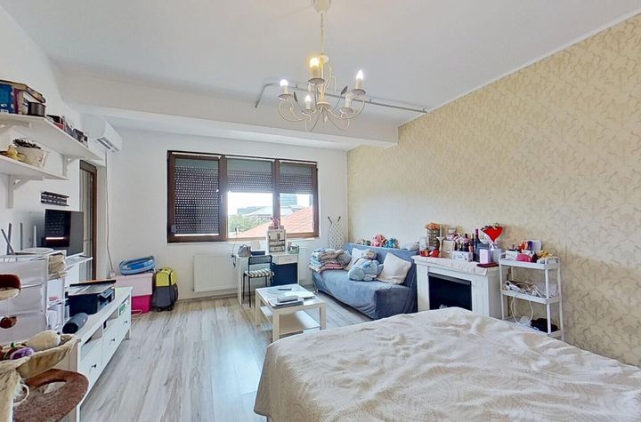 Garsoniera mobilata si utilata etaj 3 plus Pod, Sema Parc, metrou la 3 minute anunturi imobiliare Bucuresti