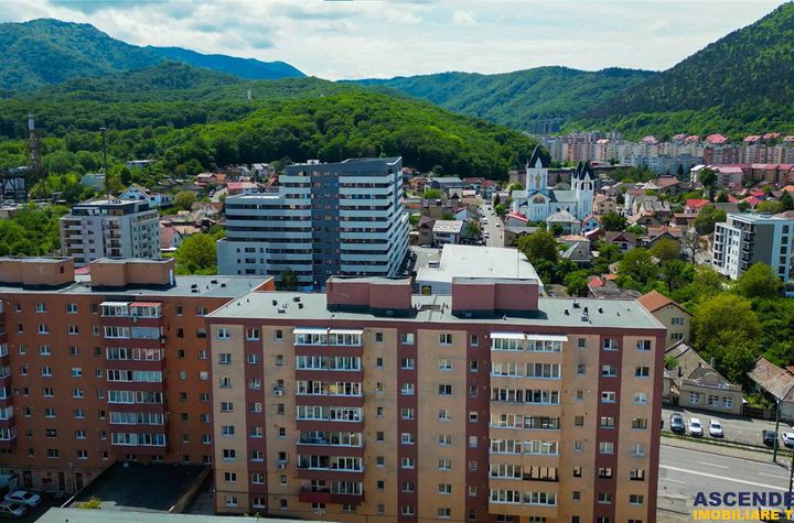 Apartament 4 camere de vanzare ASTRA - Brasov anunturi imobiliare Brasov