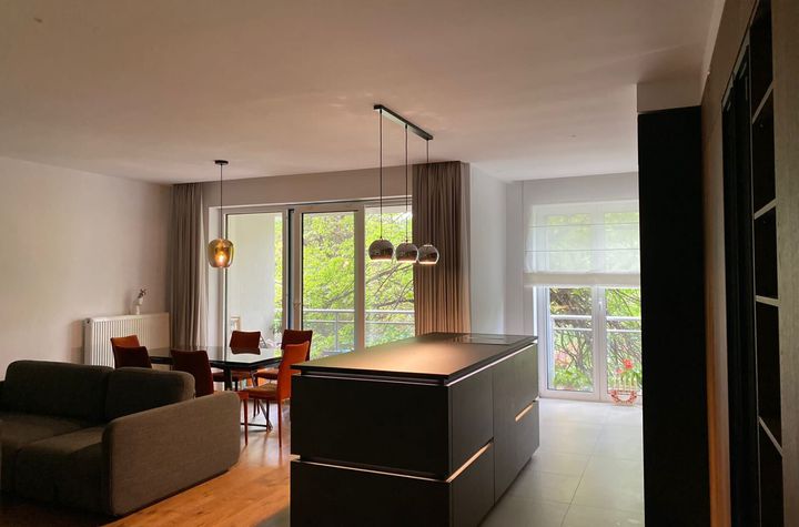 Apartament 4 camere de vanzare P-TA VICTORIEI - Bucuresti anunturi imobiliare Bucuresti