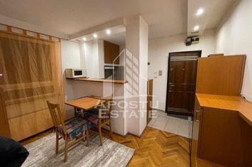 Apartament 1 camera, decomandat, zona Centrala anunturi imobiliare Timis