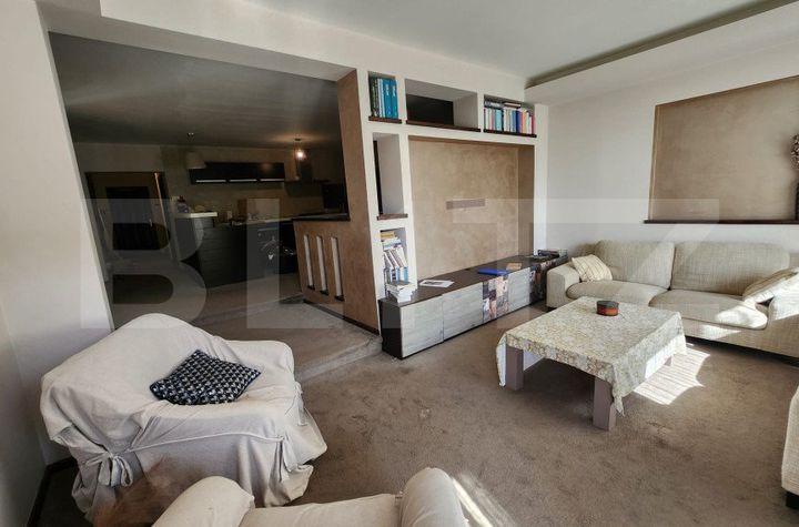 Vilă - 13 camere de vanzare SANGEORGIU DE MURES - Mures anunturi imobiliare Mures