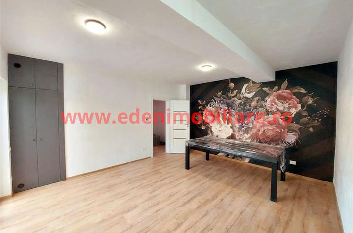 Casă - 6 camere de inchiriat DAMBUL ROTUND  - Cluj anunturi imobiliare Cluj