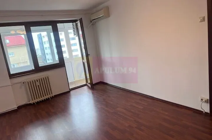 Apartament 3 camere Piata 1 Mai- Ion Mihalache- stradal. anunturi imobiliare Bucuresti