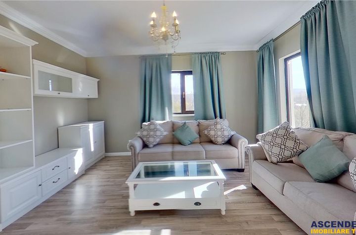 Casă - 5 camere de vanzare EXTERIOR EST - Brasov anunturi imobiliare Brasov