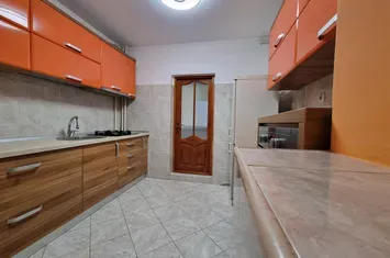 Apartament 2 camere de vanzare BANCA NATIONALA - Bacau anunturi imobiliare Bacau