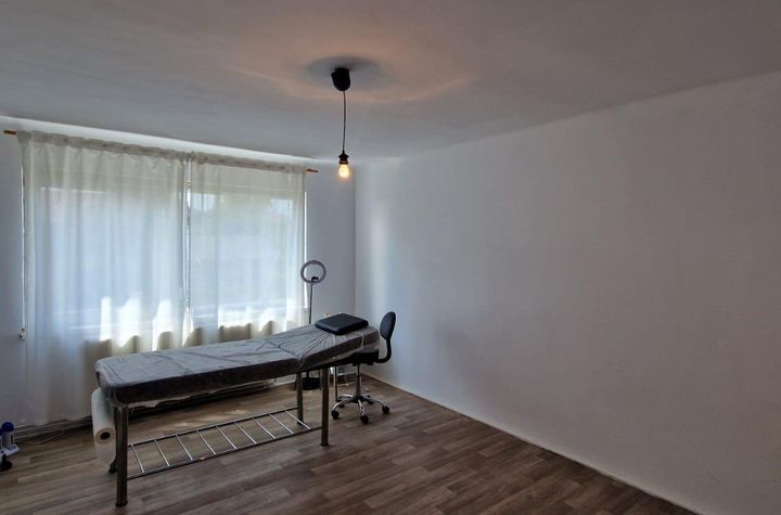 Casă - 3 camere de inchiriat CENTRAL - Mures anunturi imobiliare Mures