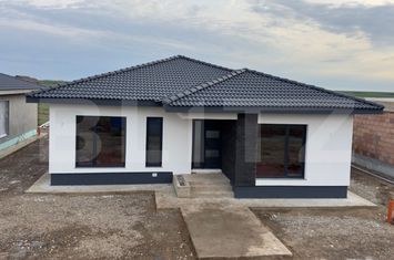 Casă - 4 camere de vanzare SANTANDREI - Bihor anunturi imobiliare Bihor