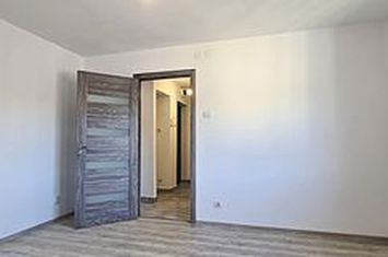 Apartament 2 camere de vanzare TARNAVENI - Mures anunturi imobiliare Mures