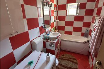 Apartament 3 camere de vanzare ARADULUI  - Timis anunturi imobiliare Timis