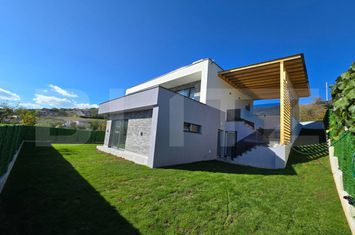 Vilă - 4 camere de vanzare BACIU - Cluj anunturi imobiliare Cluj