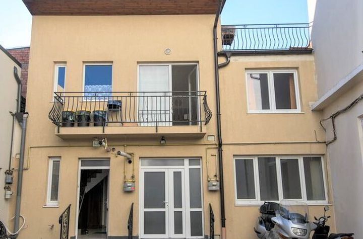 Vilă - 7 camere de vanzare CENTRAL - Cluj anunturi imobiliare Cluj