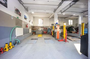 Spațiu industrial de vanzare LUNCA CETATUII - Iasi anunturi imobiliare Iasi