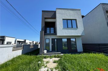Vilă - 3 camere de vanzare EXTERIOR VEST - Vrancea anunturi imobiliare Vrancea