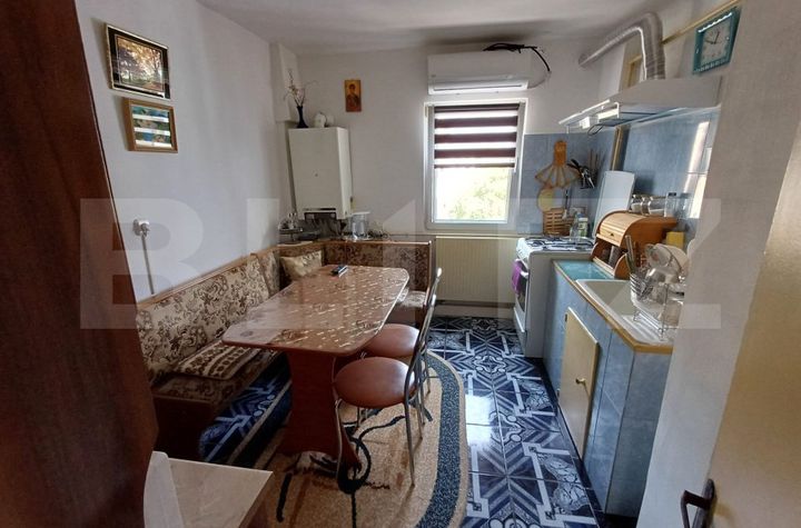 Apartament 2 camere de vanzare 9 MAI - Gorj anunturi imobiliare Gorj