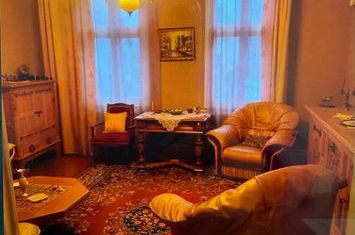 Casă - 4 camere de vanzare RADAUTI - Suceava anunturi imobiliare Suceava