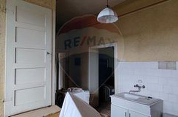 Apartament cu 6 camere de vânzare în zona Central anunturi imobiliare Sibiu