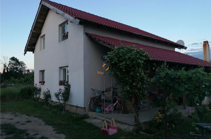 Casă - 4 camere de vanzare SANMIHAIU ROMAN - Timis anunturi imobiliare Timis