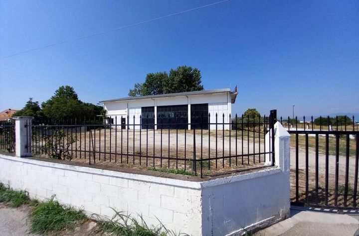 Spațiu profesional 372 mp la km 6 Serres – Thessalonikis anunturi imobiliare Grecia