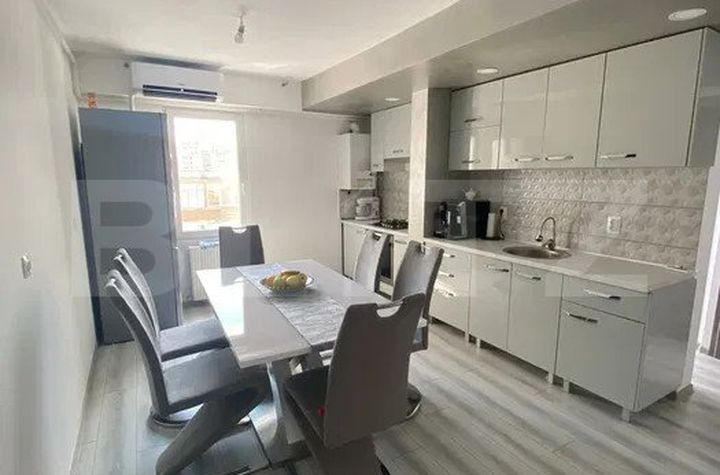 Apartament 3 camere de vanzare TARGU MURES - Mures anunturi imobiliare Mures