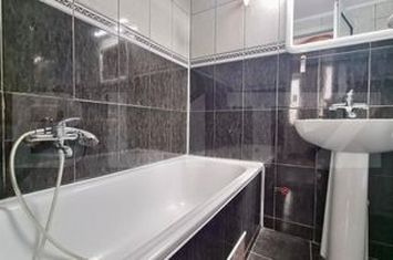 Vilă - 4 camere de inchiriat SCHEI - Brasov anunturi imobiliare Brasov