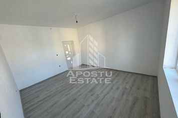 Casa individuala 3 camere, renovata, teren 305mp, situata in Ronat! anunturi imobiliare Timis
