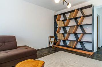 Vilă - 4 camere de inchiriat CLUJ-NAPOCA - Cluj anunturi imobiliare Cluj