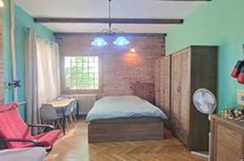 Garsoniera in vila | 10 min Piata Unirii anunturi imobiliare Bucuresti