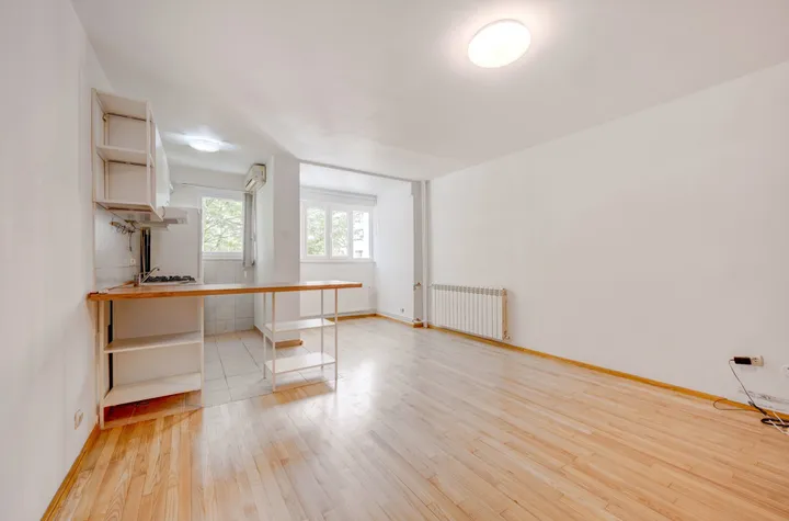 Garsonieră de vanzare IANCULUI - Bucuresti anunturi imobiliare Bucuresti