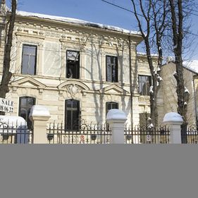 Vilele de lux isi gasesc greu cumparatorii