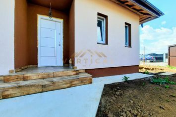 Casă - 4 camere de vanzare COMUNA BERCENI - Bucuresti anunturi imobiliare Bucuresti