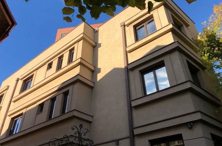 Cladire de birouri langa Metrou Stefan Cel Mare | 300 MP anunturi imobiliare Bucuresti