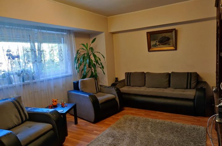 Apartament 4 camere de vanzare MAGHERU - Bucuresti anunturi imobiliare Bucuresti