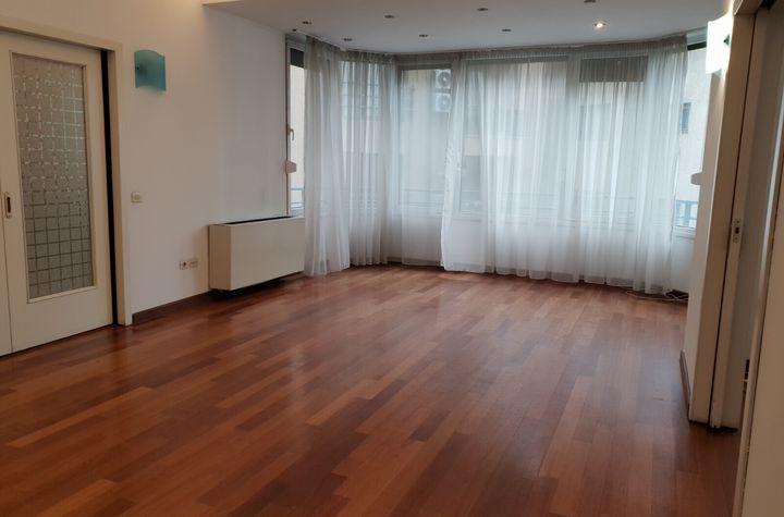 Apartament 3 camere de vanzare KISELEFF - Bucuresti anunturi imobiliare Bucuresti