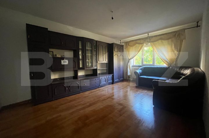 Apartament 3 camere de vanzare 1 MAI - Dolj anunturi imobiliare Dolj