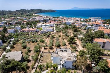 Teren agricol 2285 mp în Theologos, 213 metri de mare anunturi imobiliare Grecia
