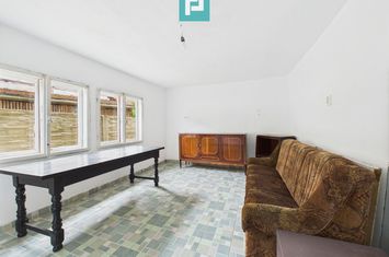 Casă în localitatea Gurahonț - Arad, teren 2914 mp anunturi imobiliare Arad