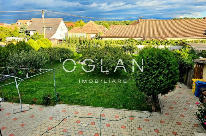 Casă - 8 camere de vanzare SIBIU - Sibiu anunturi imobiliare Sibiu