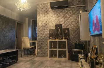 Apartament 3 camere de vanzare GEORGE ENESCU - Dolj anunturi imobiliare Dolj