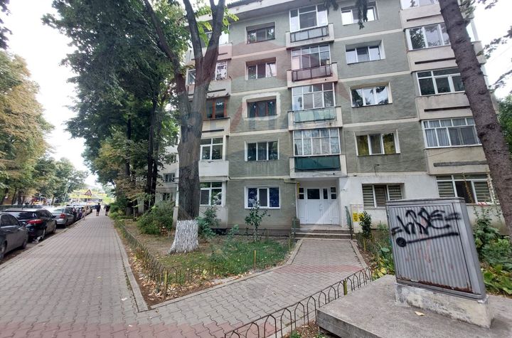 Apartament cu 2 camere de vânzare în zona Centrala anunturi imobiliare Vaslui