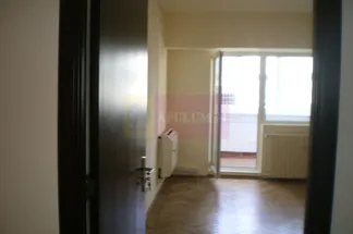 Apartament 3 camere de vânzare Bucuresti - Decebal